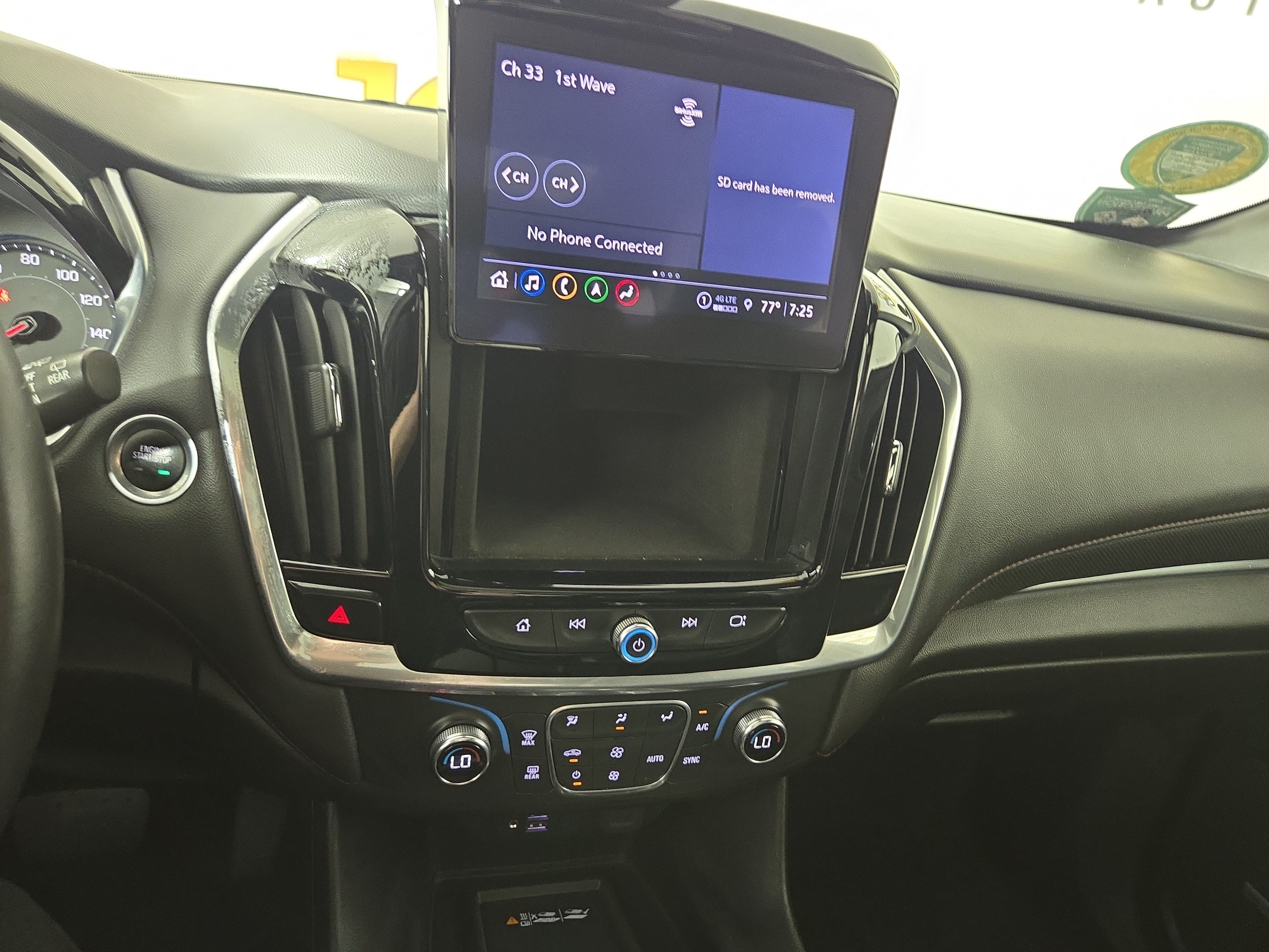 Certified 2022 Chevrolet Traverse RS AWD/4WD image 26