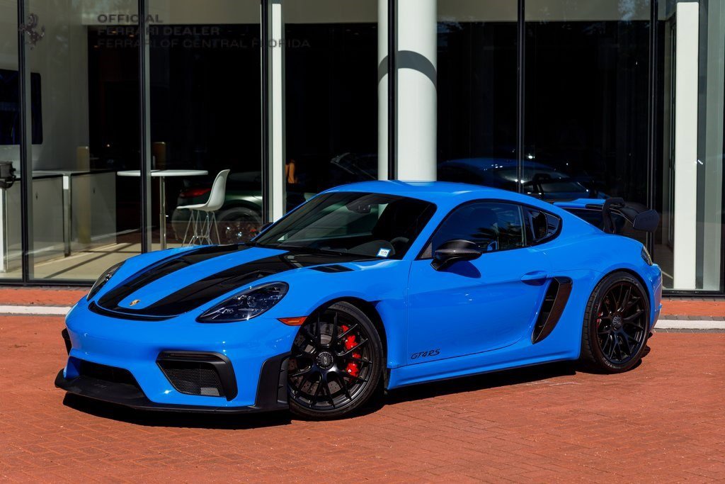 Used 2024 Porsche 718 Cayman GT4 RS image 1