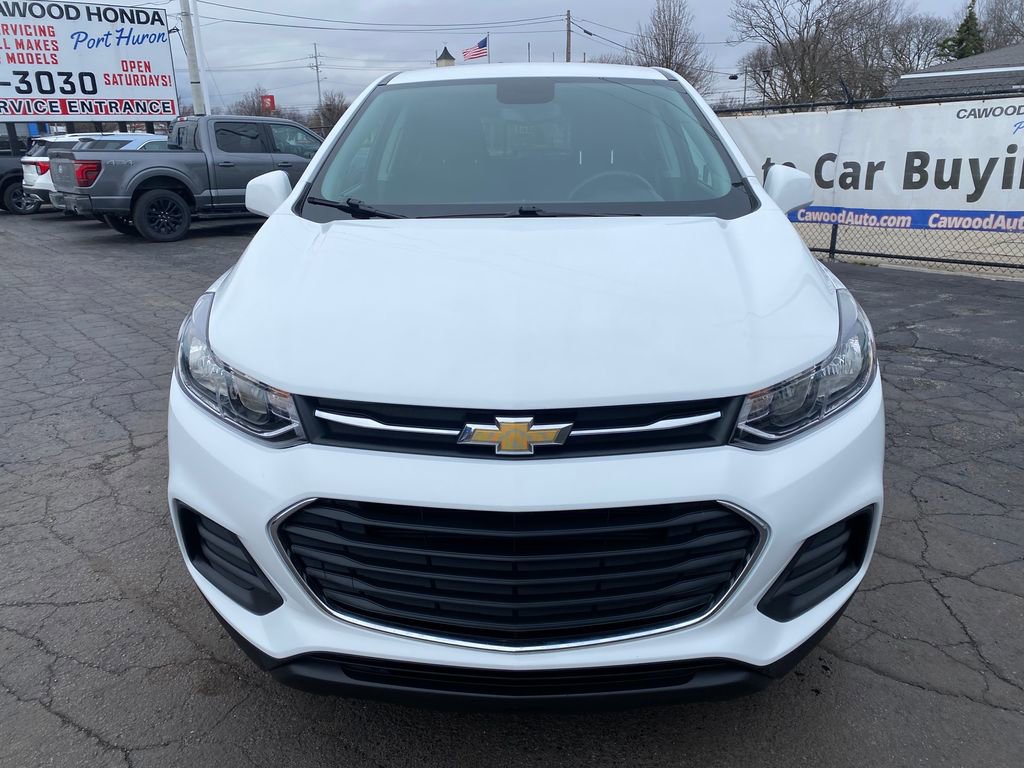 Used 2020 Chevrolet Trax LS w/ Tint and Cruise Package FWD image 8
