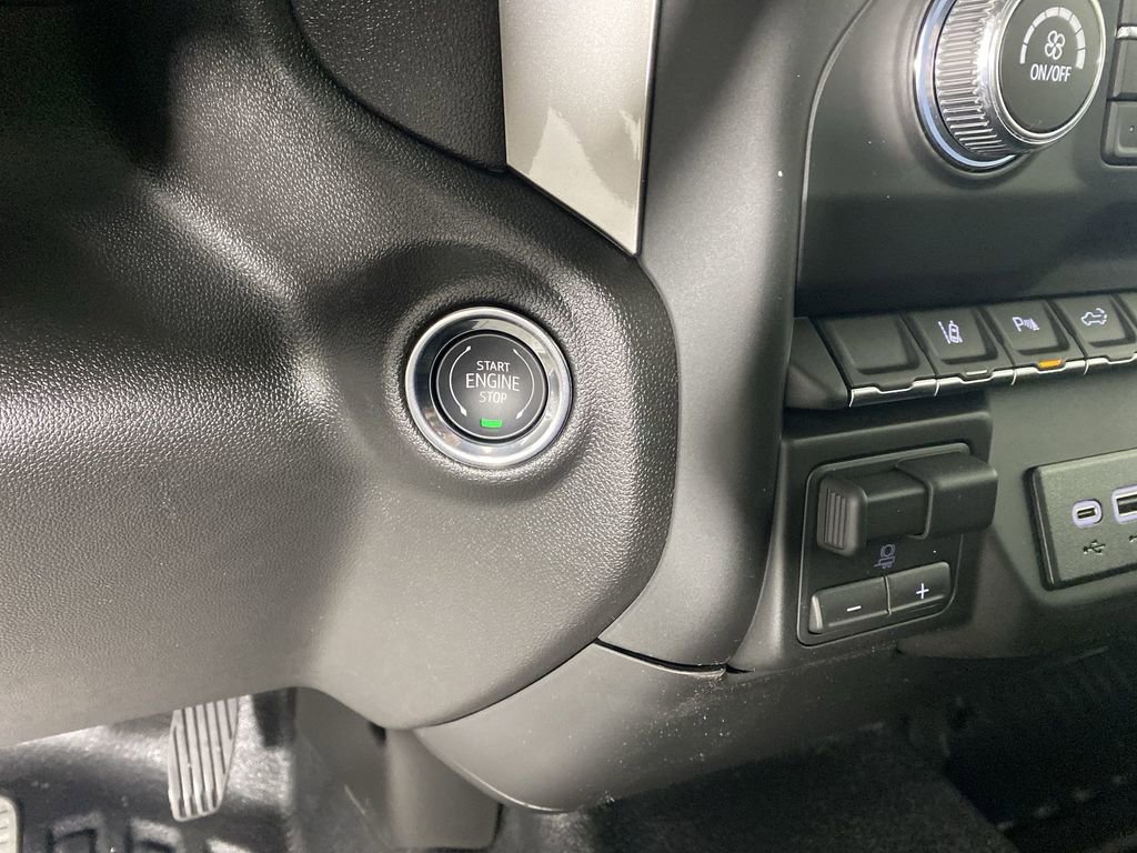 New 2026 GMC Sierra 2500 Pro image 17