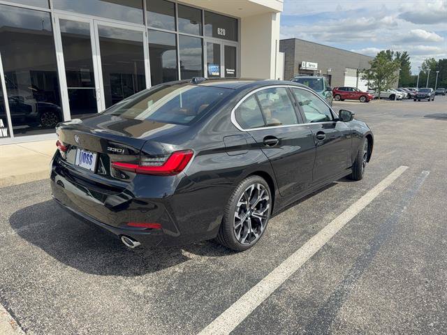 New 2025 BMW 330i xDrive Sedan w/ Convenience Package AWD/4WD image 27