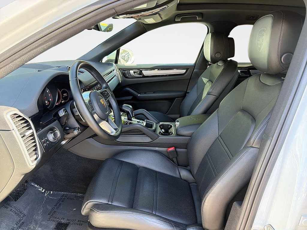 Used 2022 Porsche Cayenne Coupe AWD/4WD image 19