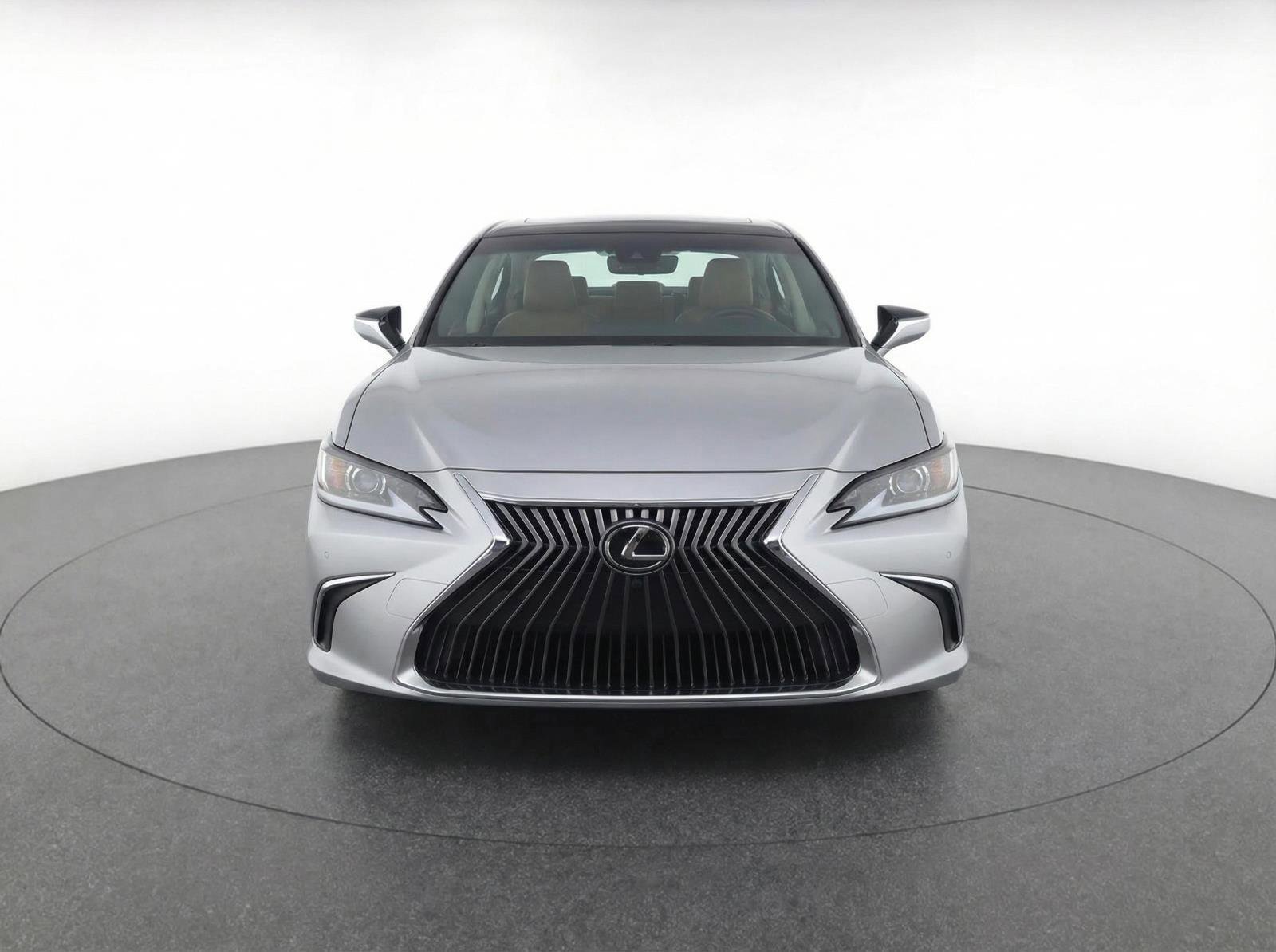 Used 2020 Lexus ES 350 Ultra Luxury w/ Accessory Package 2 image 5