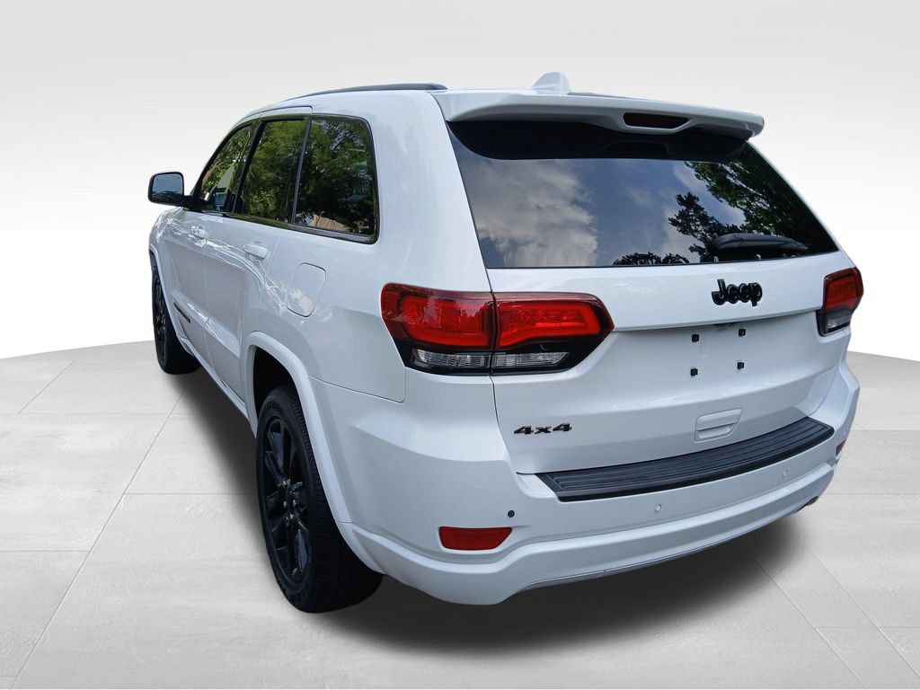 Used 2020 Jeep Grand Cherokee Altitude AWD/4WD image 8