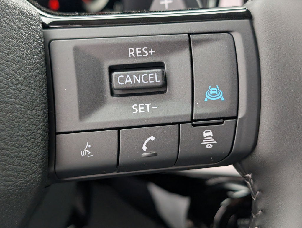 New 2026 Nissan Pathfinder SL w/ Cargo Package FWD image 19