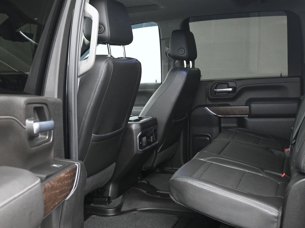 Used 2023 GMC Sierra 2500 Denali w/ Denali Black Diamond Edition image 13