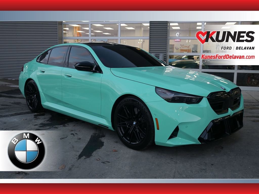 Used 2026 BMW M5 w/ Carbon Package AWD/4WD image 1