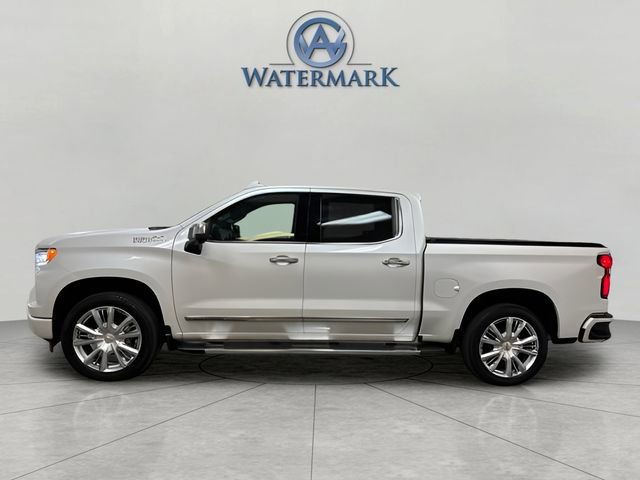 Used 2022 Chevrolet Silverado 1500 High Country w/ High Country Premium Package image 2