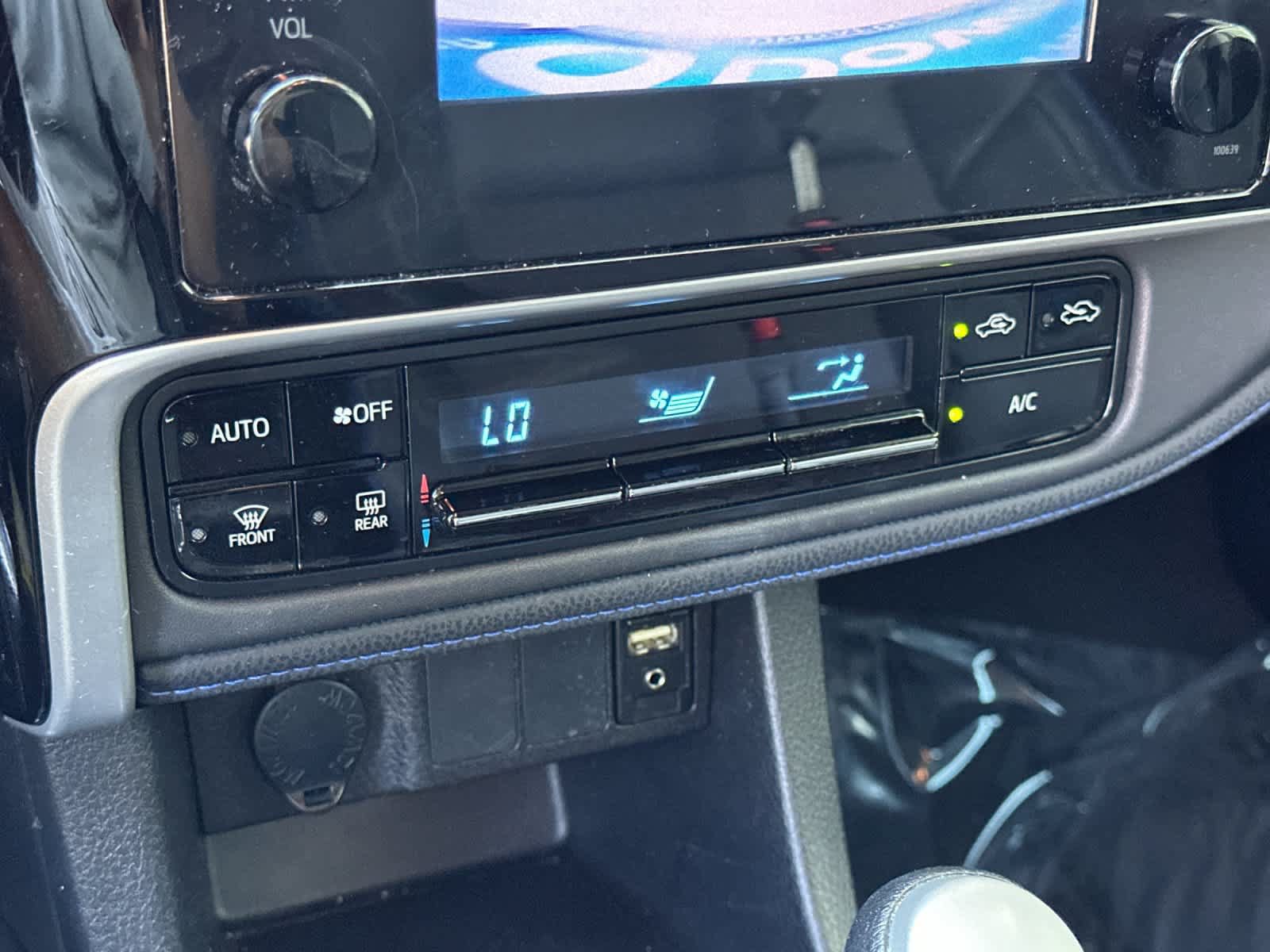 Used 2017 Toyota Corolla SE FWD image 20
