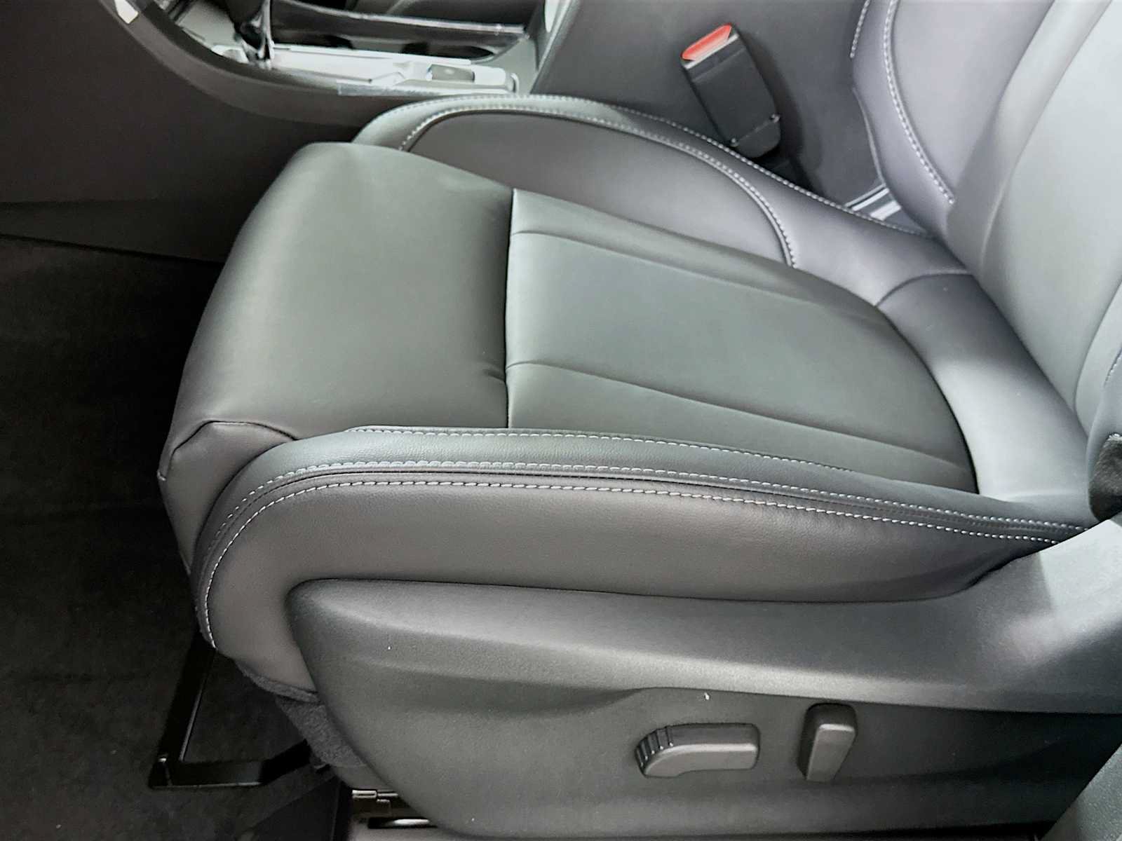 New 2026 Subaru Ascent Premium AWD/4WD image 17