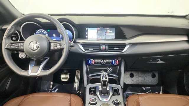 Used 2024 Alfa Romeo Stelvio Ti AWD/4WD image 51