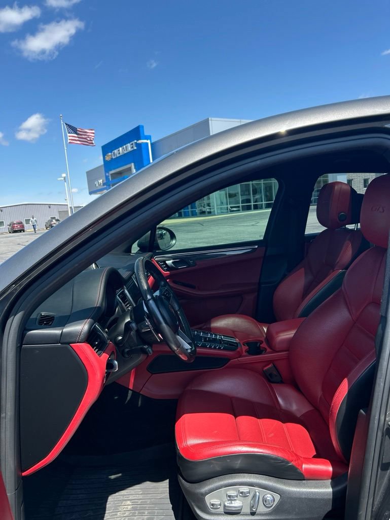 Used 2017 Porsche Macan GTS AWD/4WD image 27