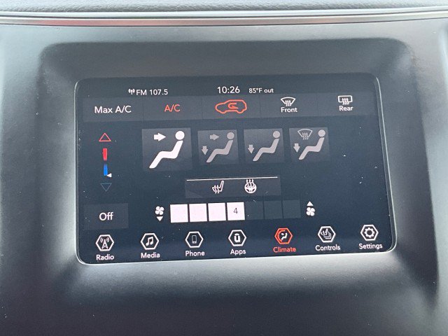 Used 2020 Jeep Cherokee Latitude Plus w/ Cold Weather Group AWD/4WD image 18