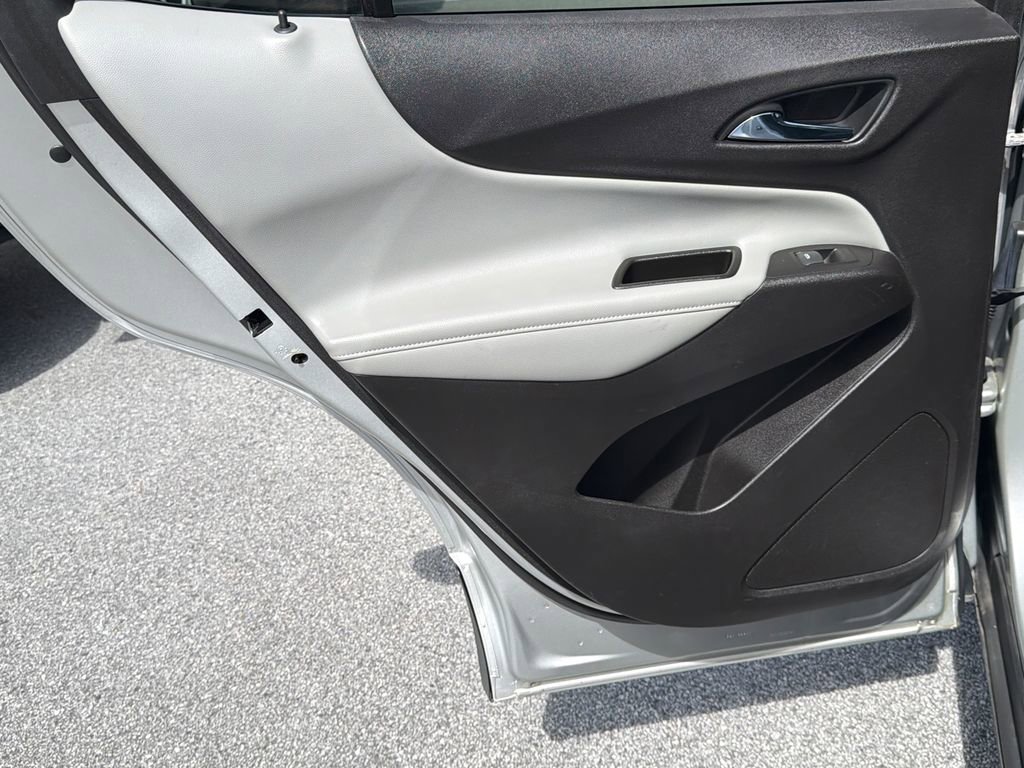 Used 2018 Chevrolet Equinox Premier image 22