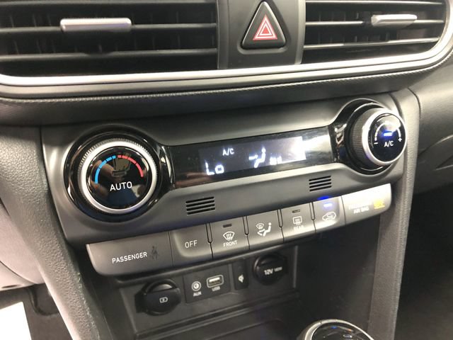 Used 2020 Hyundai Kona Limited AWD/4WD image 24