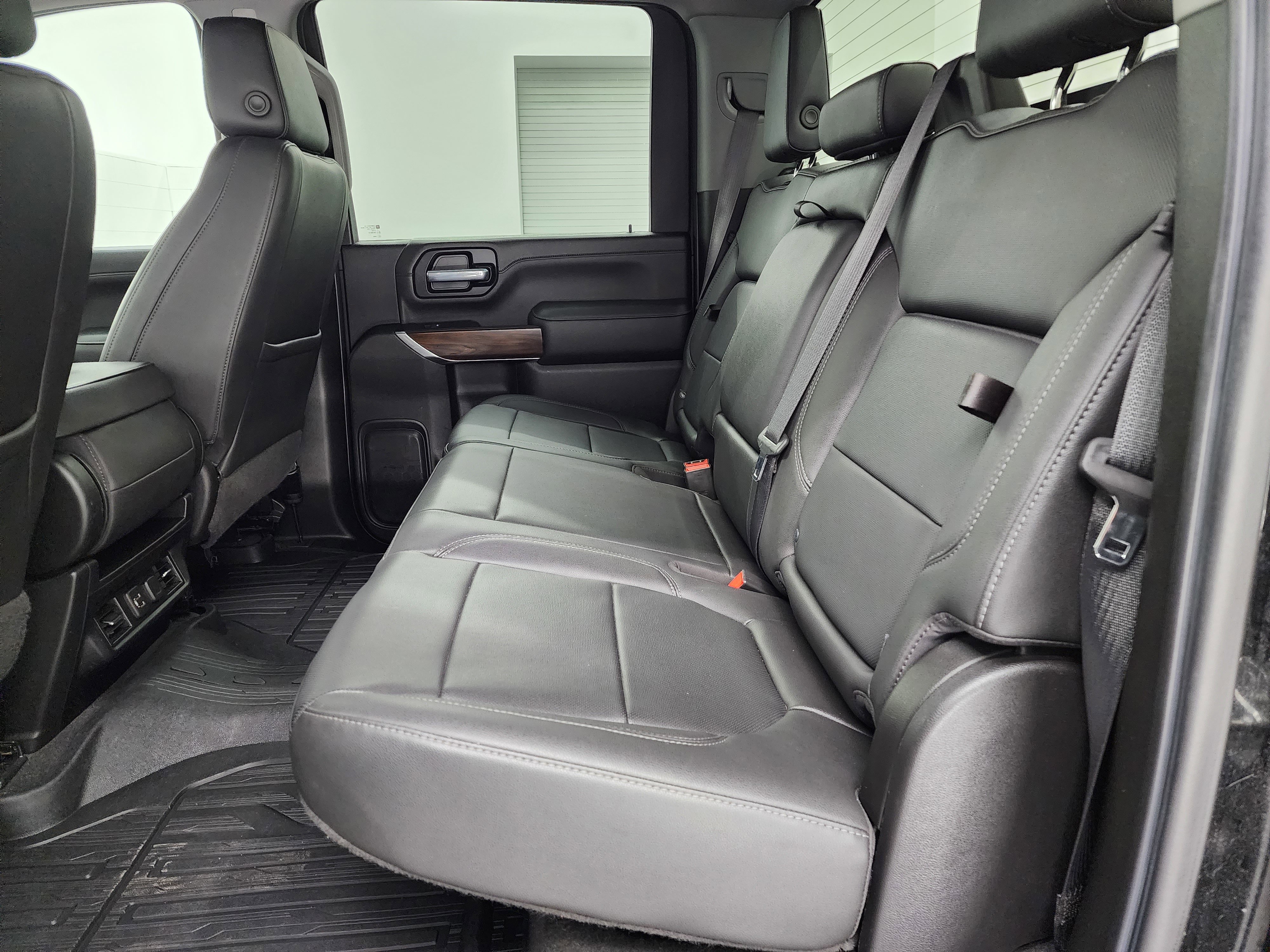 Used 2022 GMC Sierra 2500 SLT w/ LPO, GMC Protection Package image 9