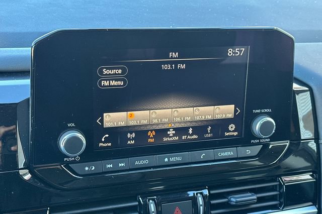 New 2025 Nissan Pathfinder SV w/ Black Appearance Package image 15