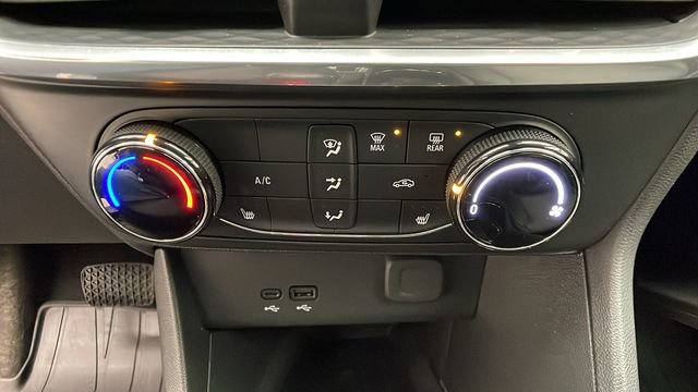 Certified 2024 Buick Encore GX Preferred w/ Comfort Package image 24