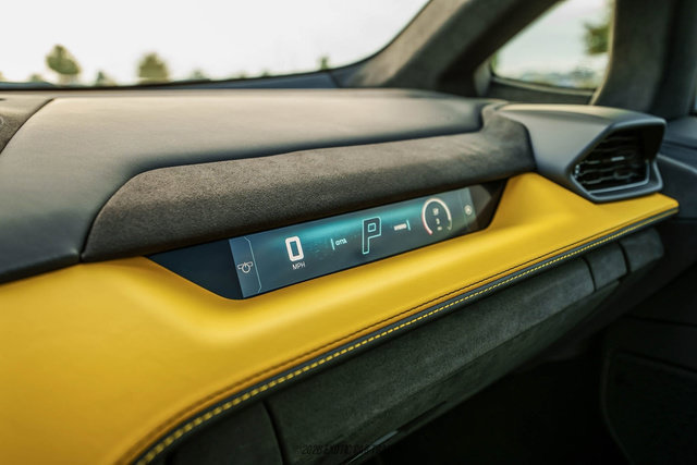 Used 2026 Lamborghini Temerario AWD/4WD image 41