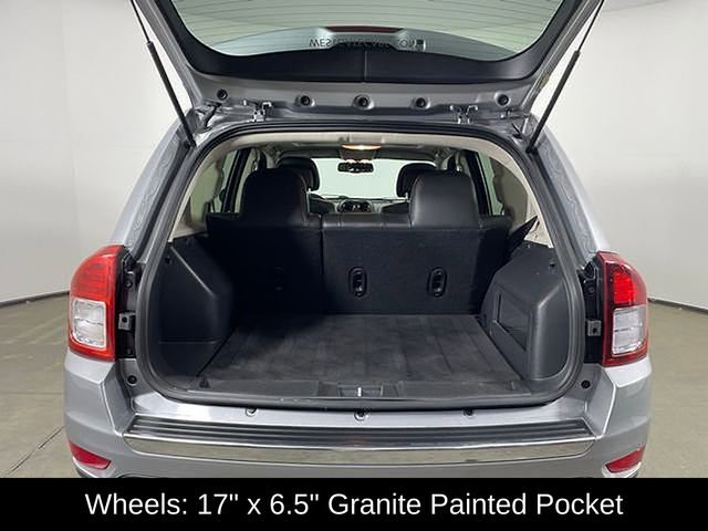 Used 2017 Jeep Compass High Altitude image 12