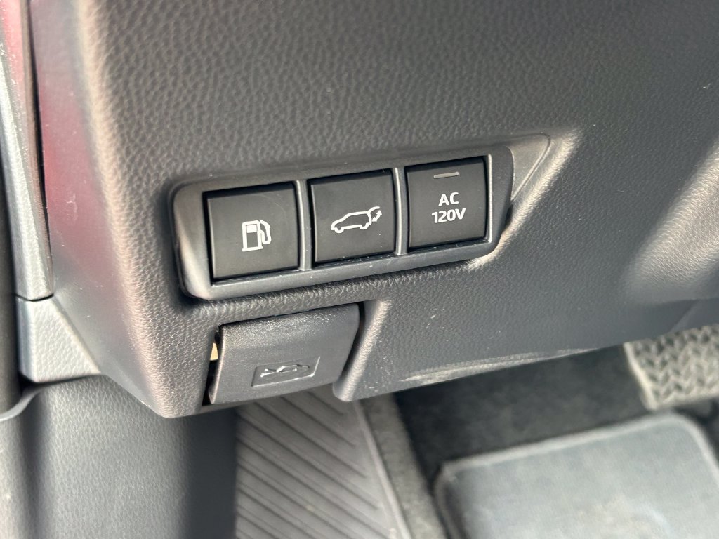 Used 2027 Toyota Prius Plug-In Hybrid w/ Limited Premium Package FWD image 27