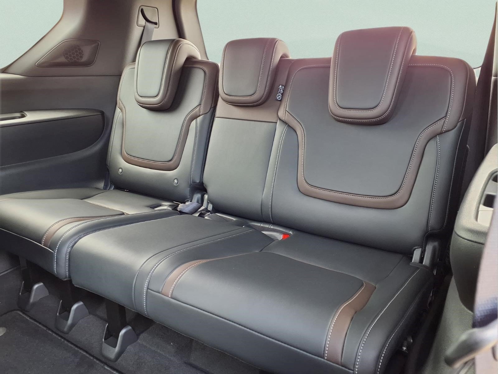 New 2026 Nissan Armada SL w/ Captain's Chari Seat Package AWD/4WD image 12