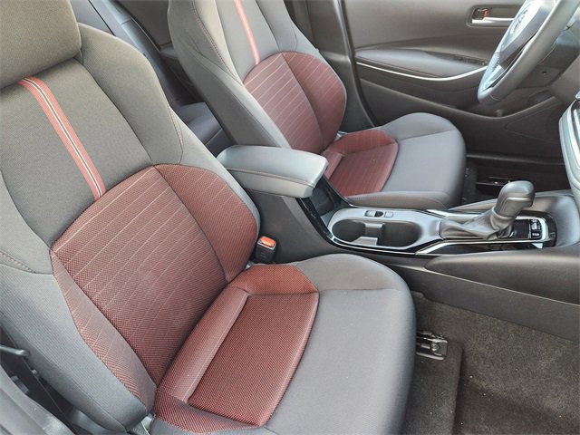 Used 2025 Toyota Corolla SE image 10