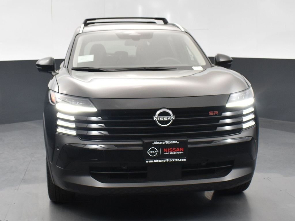 New 2026 Nissan Kicks SR image 2