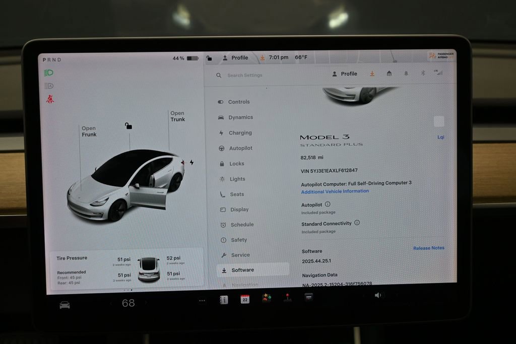Used 2020 Tesla Model 3 Standard Range RWD image 29