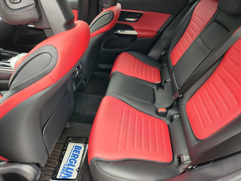 Used 2024 Mercedes-Benz GLC 300 4MATIC image 11