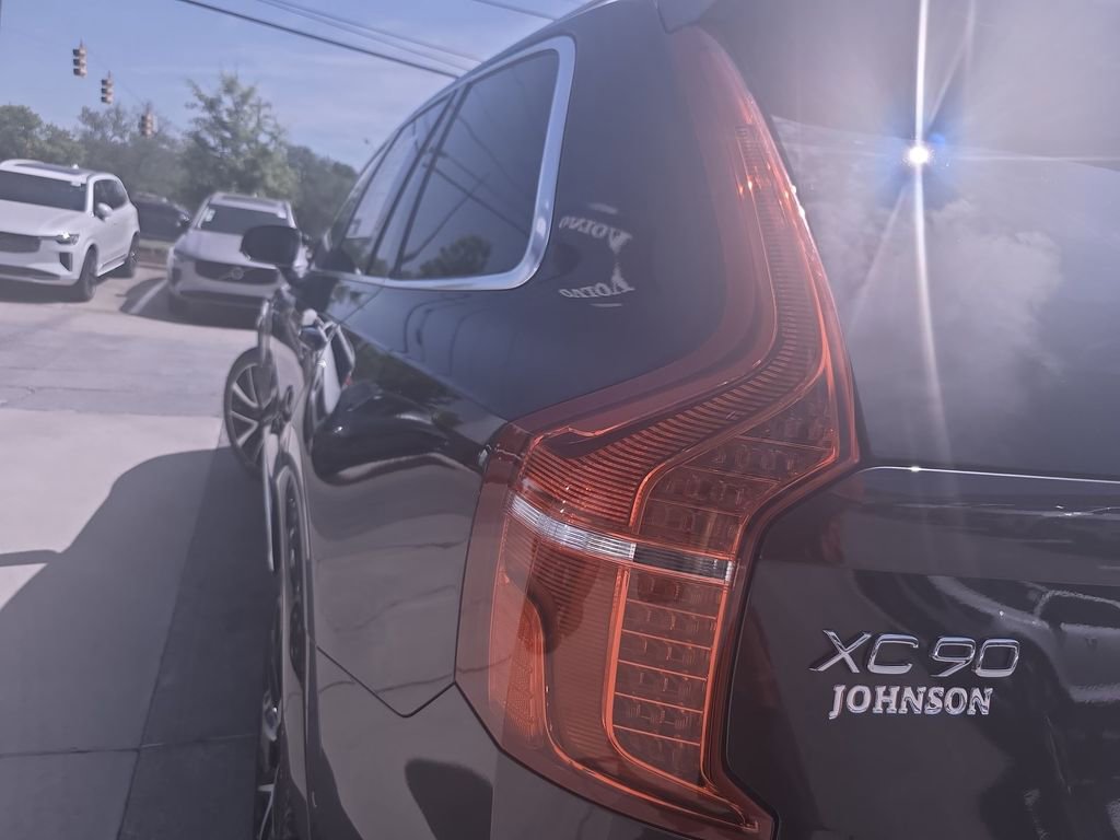 Used 2023 Volvo XC90 B6 Plus w/ Protection Package AWD/4WD image 40