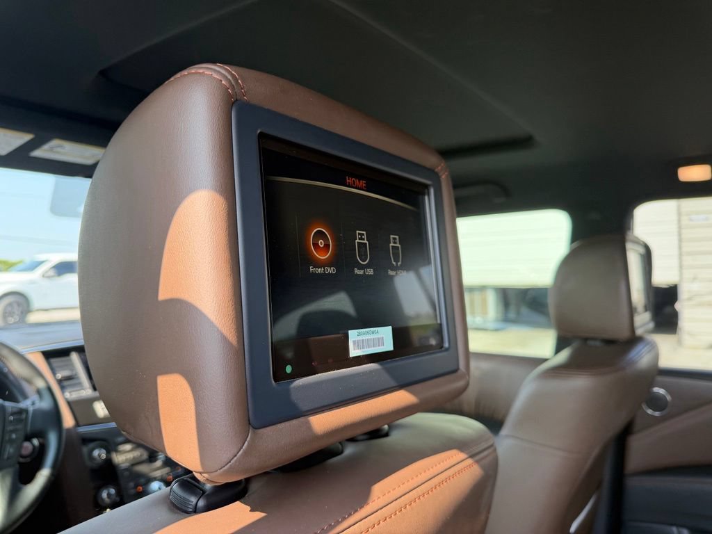 Used 2020 Nissan Armada Platinum RWD image 3