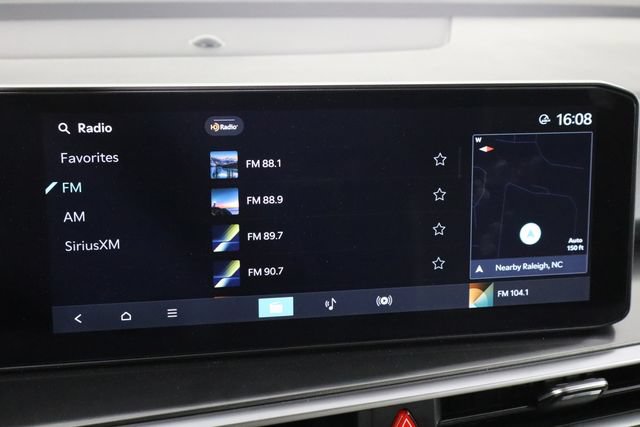 Certified 2025 Kia Sorento EX FWD image 30