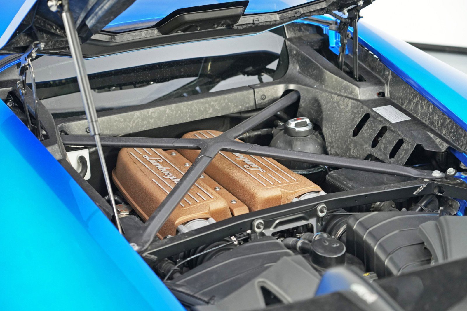 Used 2018 Lamborghini Huracan Performante image 10