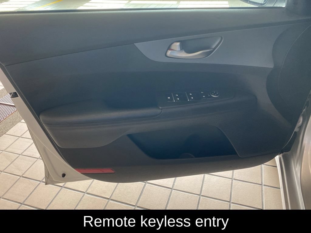 Used 2021 Kia Forte LXS FWD image 8
