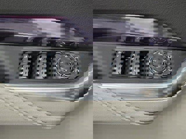 Certified 2023 Cadillac XT4 Luxury w/ Driver Awareness Package image 17