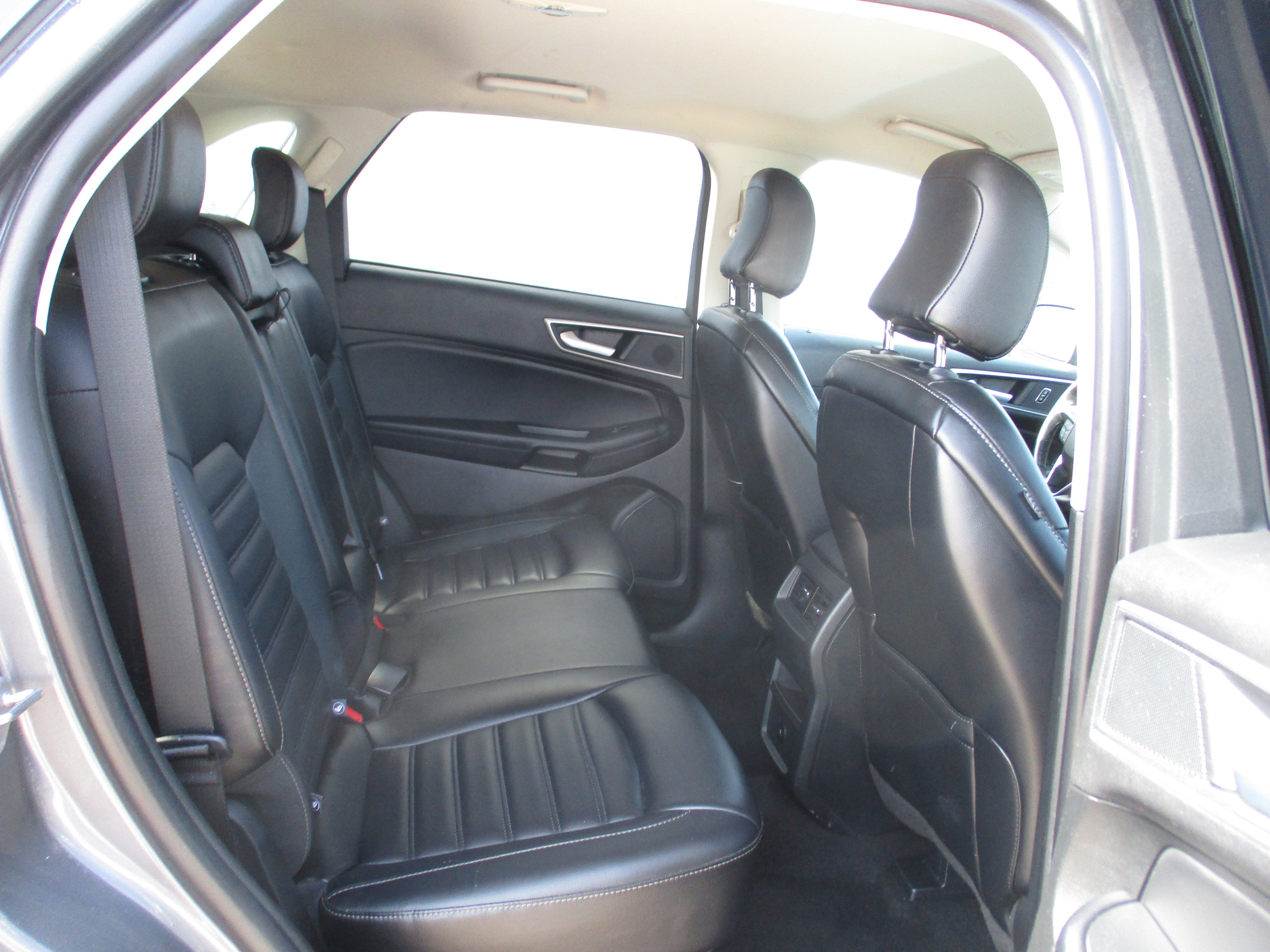 Used 2024 Ford Edge SEL image 23