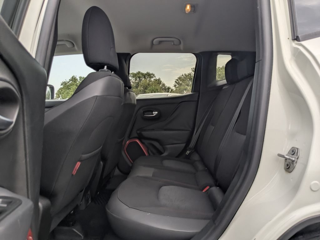 Used 2017 Jeep Renegade Trailhawk w/ Safety & Security Group AWD/4WD image 16