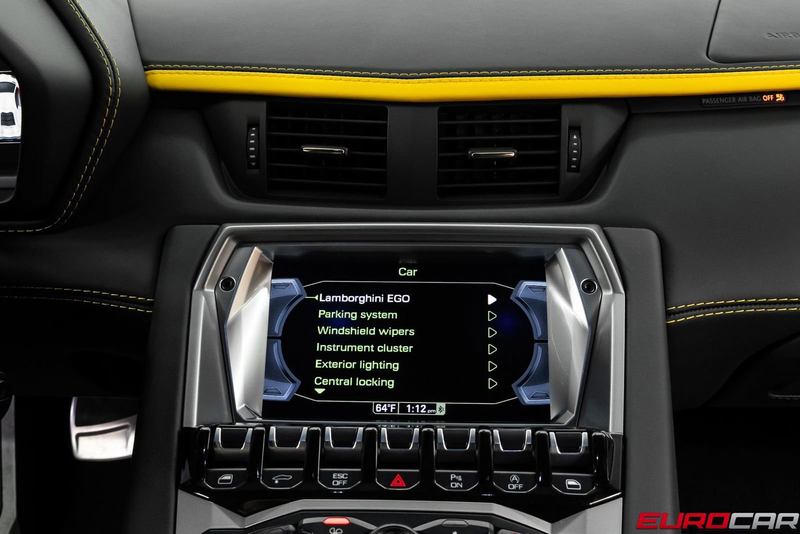 Used 2018 Lamborghini Aventador S image 32