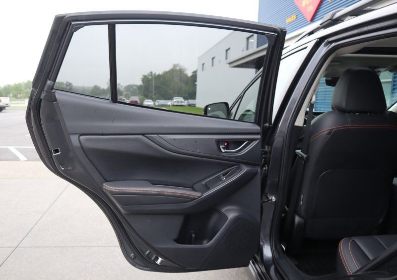 Used 2018 Subaru Crosstrek 2.0i Limited image 17