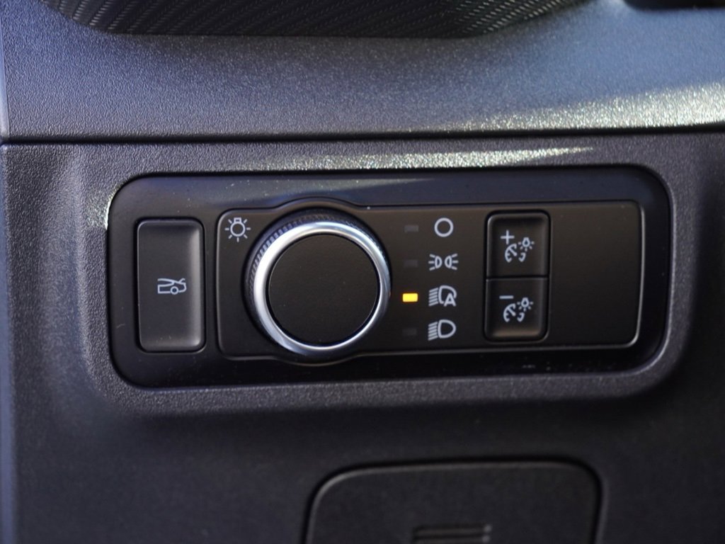 Used 2024 Ford Mustang Convertible image 12