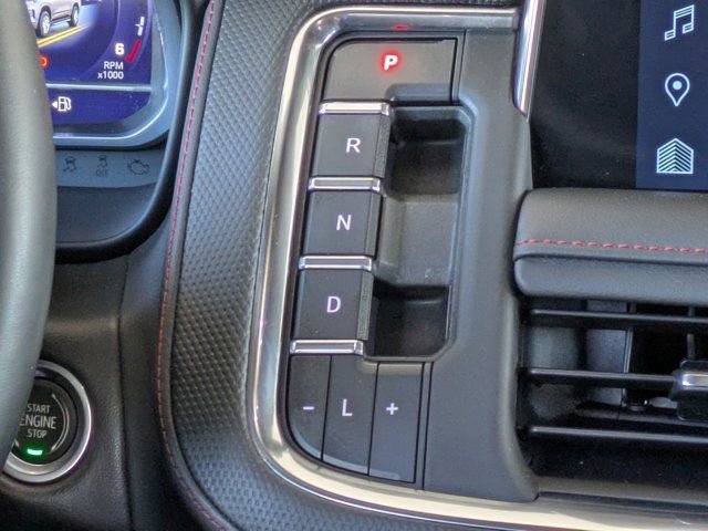 Used 2023 Chevrolet Suburban RST w/ Luxury Package image 17