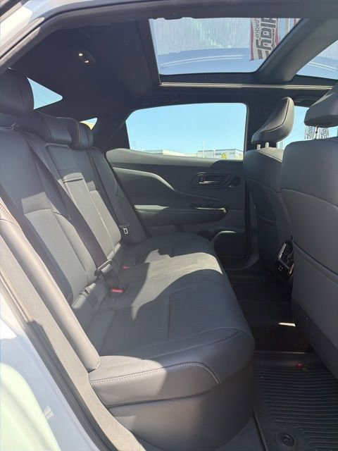 Used 2026 Toyota Crown Limited image 10