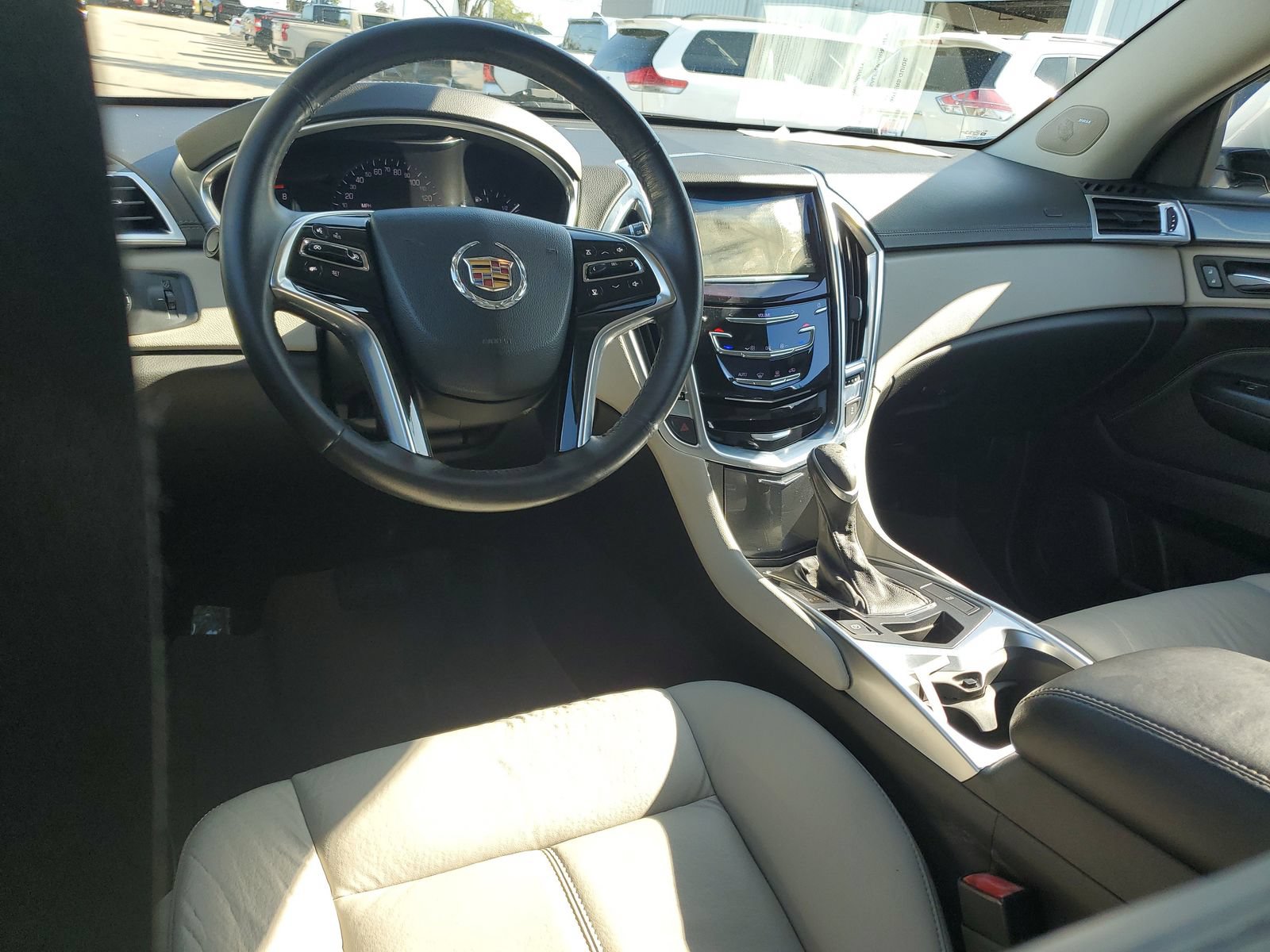 Used 2015 Cadillac SRX FWD image 10