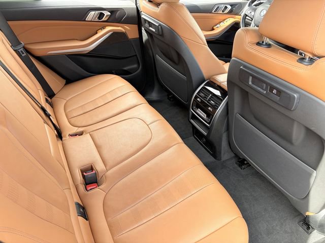 Used 2022 BMW X5 xDrive45e w/ Climate Comfort Package AWD/4WD image 22