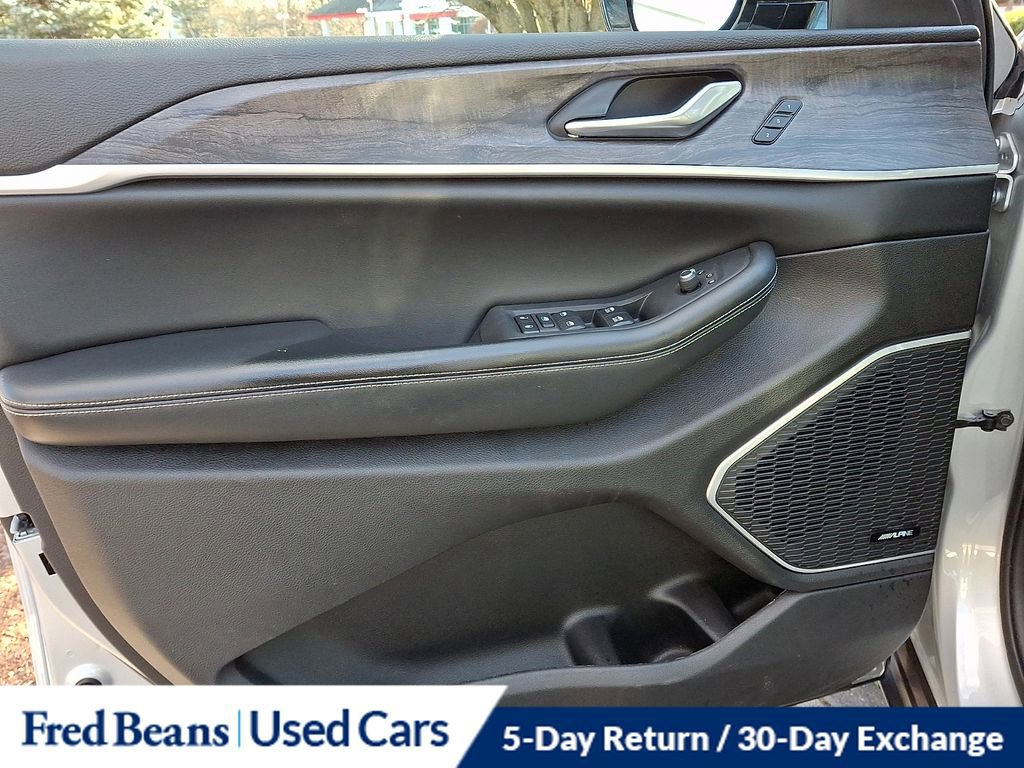 Used 2022 Jeep Grand Cherokee L Limited image 15