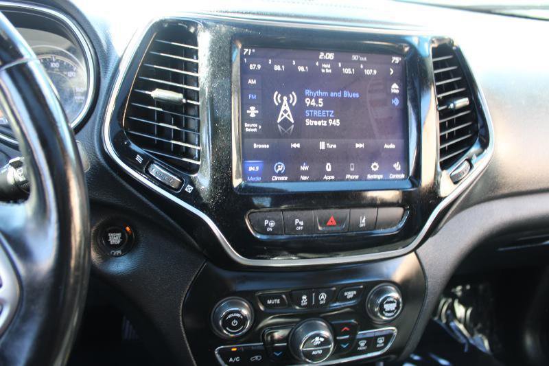 Used 2021 Jeep Cherokee High Altitude FWD image 27