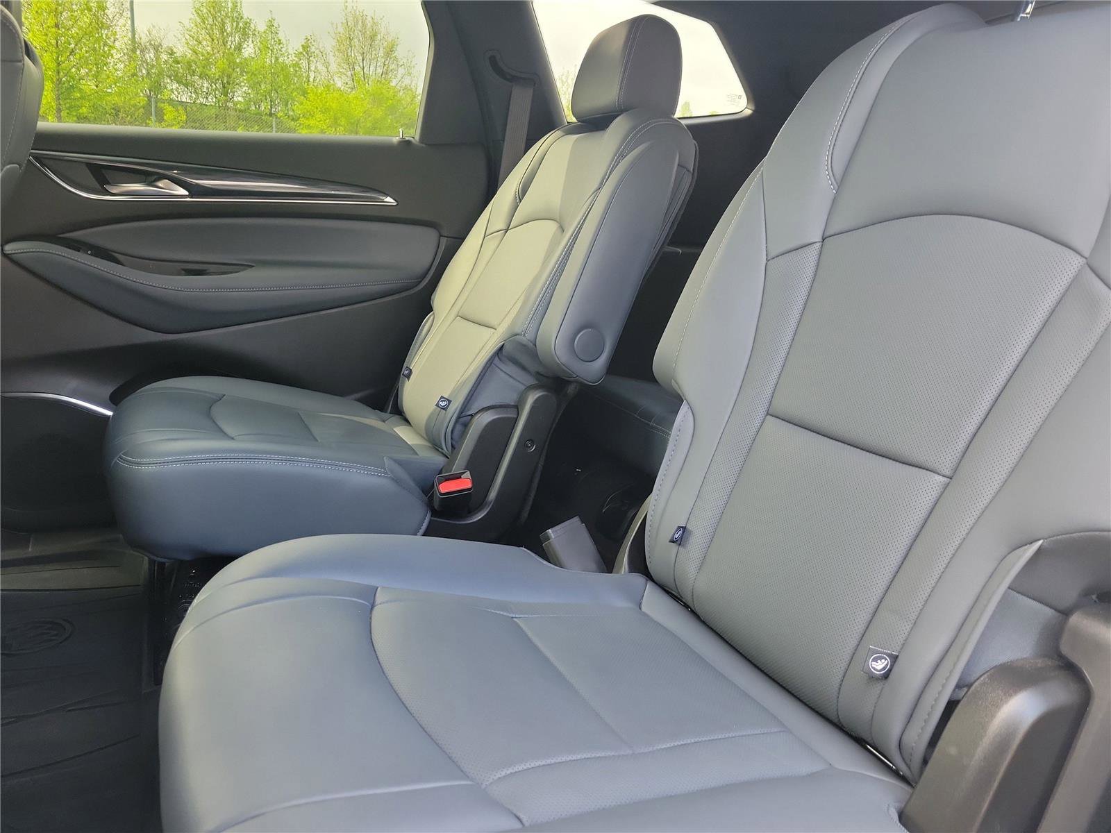 Used 2024 Buick Enclave Essence w/ Sport Touring Edition FWD image 13