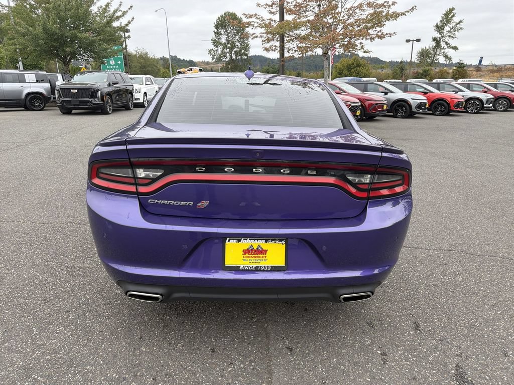 Used 2019 Dodge Charger SXT w/ Plus Group AWD/4WD image 8