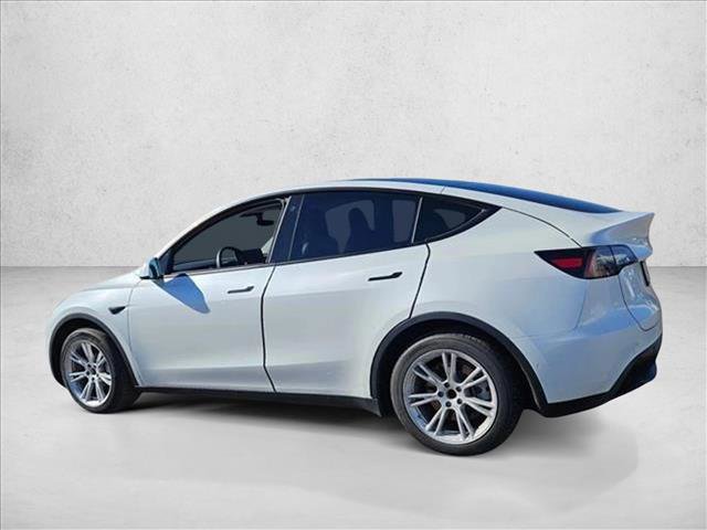 Used 2021 Tesla Model Y Long Range image 6